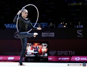 aa f karika polina ukr ph simone ferraro sfa05539 copia